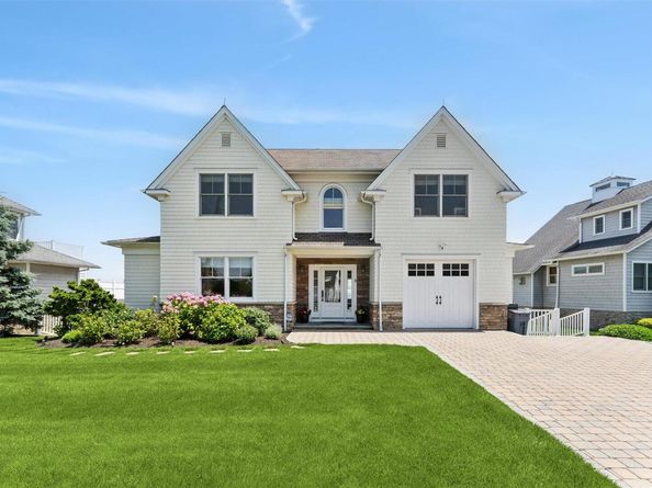 9 Shinnecock Road, East Quogue NY 11942