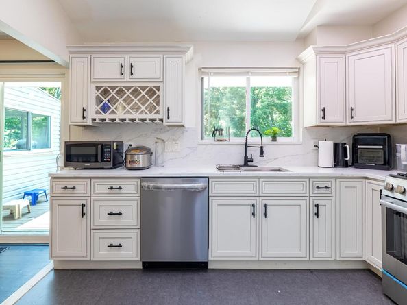 29 Meadow Lane, Chappaqua NY 10514