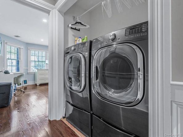 942 Putnam Avenue, Merrick NY 11566
