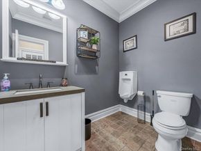 942 Putnam Avenue, Merrick NY 11566