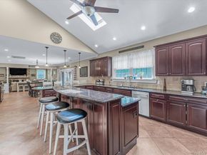 942 Putnam Avenue, Merrick NY 11566