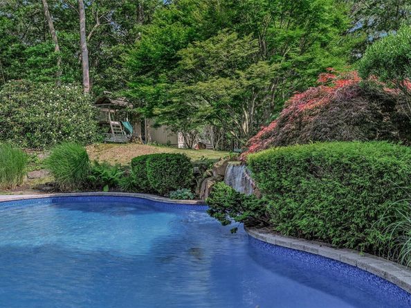 187 Great Rock Drive, Wading River NY 11792