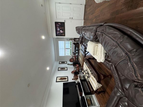 59 Wexford Lane, Oceanside NY 11572