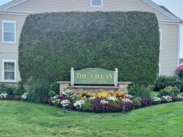 59 Wexford Lane, Oceanside NY 11572