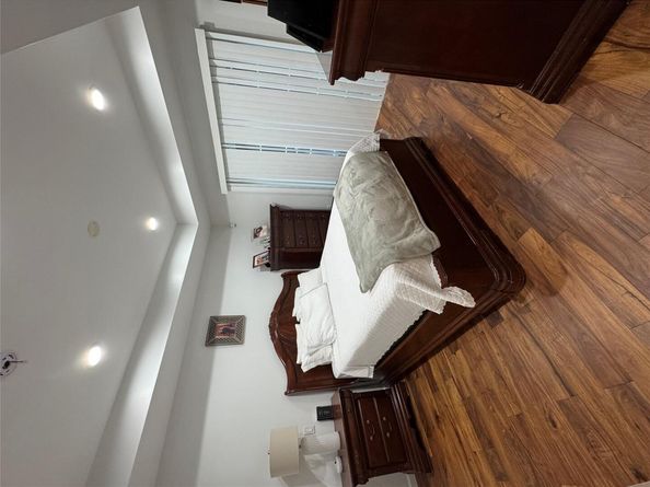 59 Wexford Lane, Oceanside NY 11572