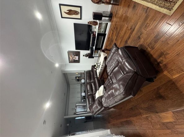 59 Wexford Lane, Oceanside NY 11572