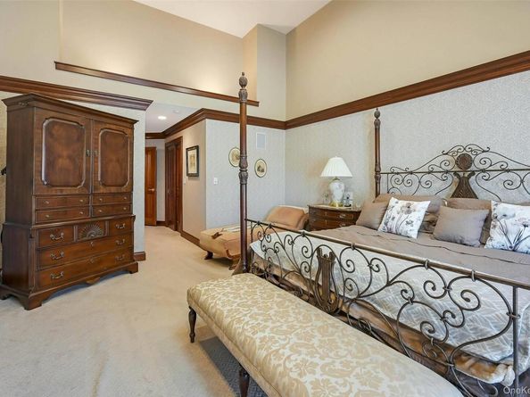 3 Crescent Court 3, Centerport NY 11721