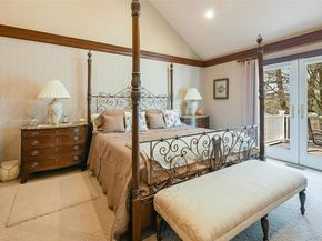 3 Crescent Court 3, Centerport NY 11721
