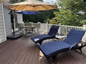 3 Crescent Court 3, Centerport NY 11721