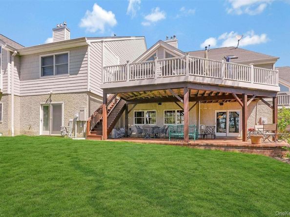 3 Crescent Court 3, Centerport NY 11721