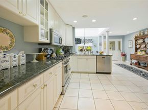 3 Crescent Court 3, Centerport NY 11721