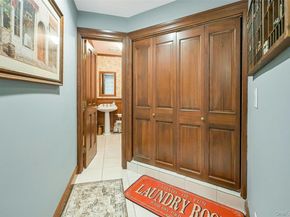 3 Crescent Court 3, Centerport NY 11721
