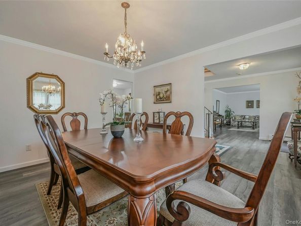 18 Long Meadow Place, South Setauket NY 11720