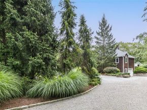 48 Douglas Court, Hampton Bays NY 11946