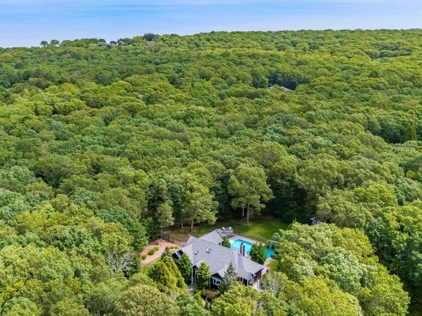 48 Douglas Court, Hampton Bays NY 11946