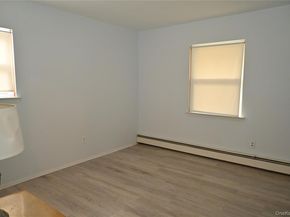 9 Fenwick Avenue, Farmingville NY 11738