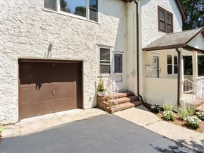 13 Potters Court, Great Neck NY 11024