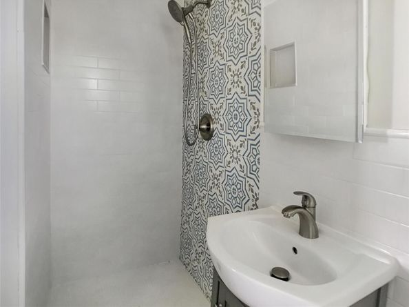 271 Lincoln Avenue, Roosevelt NY 11575