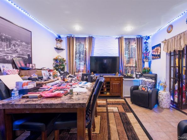 2541 Holland Avenue, Bronx NY 10467