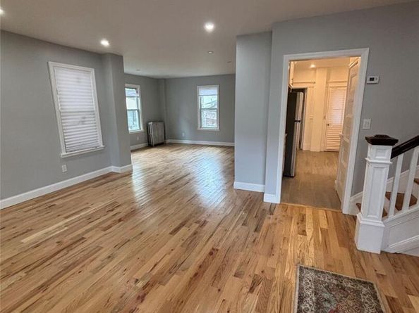 219-06 101 Ave., Queens Village NY 11429-1610