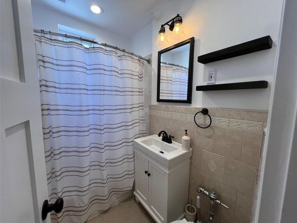 257 Beach 128th Street 4A, Belle Harbor NY 11694