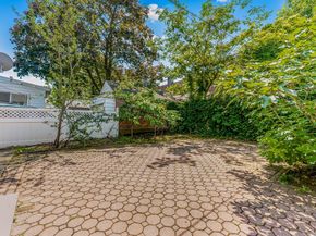 7562 177th Street, Fresh Meadows NY 11366