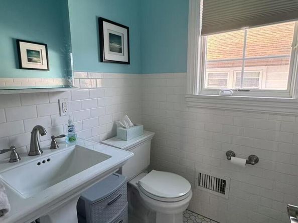 162-11 12nd Ave, Beechhurst NY 11357