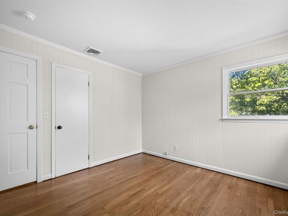 2 Bay Place, Bay Shore NY 11751