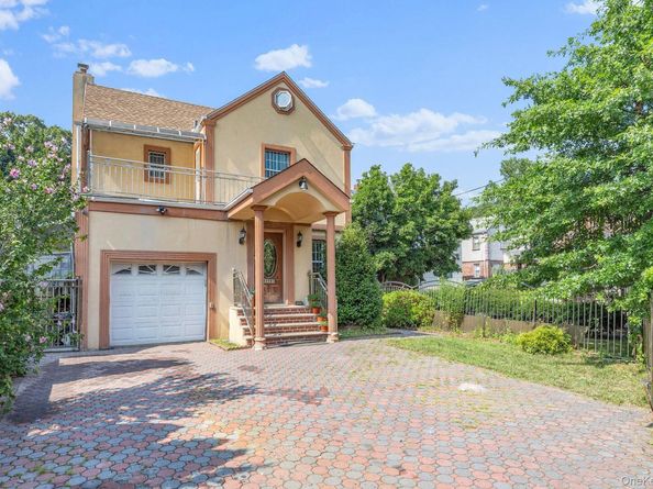 19703 McLaughlin Avenue, Holliswood NY 11423