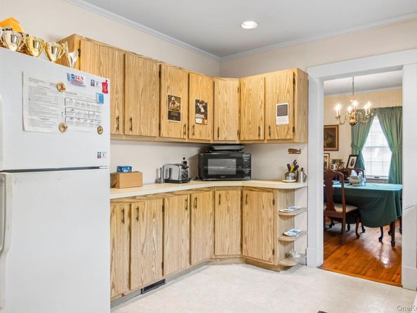 651 Sayville Avenue, Sayville NY 11782