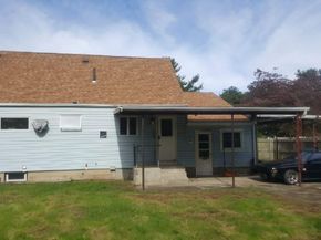 18 21st Avenue, Bay Shore NY 11706