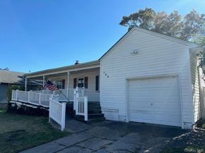 134 Veronica Lane, North Babylon NY 11703