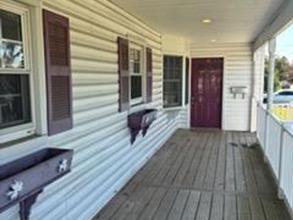 134 Veronica Lane, North Babylon NY 11703