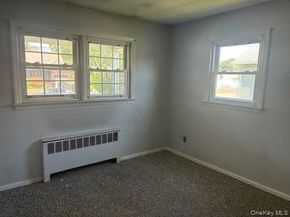 134 Veronica Lane, North Babylon NY 11703