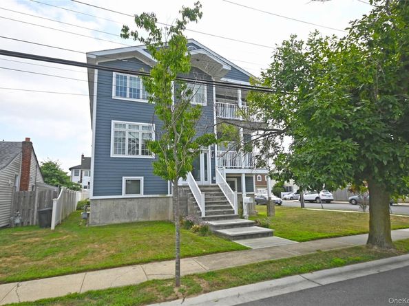 7 East Boulevard, East Rockaway NY 11518