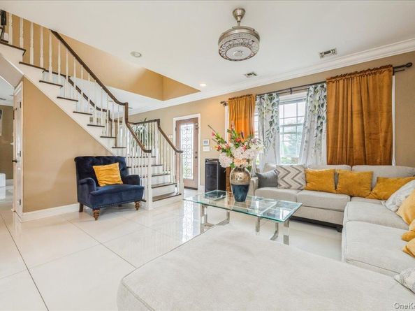 732 Sunrise Avenue, Bellmore NY 11710