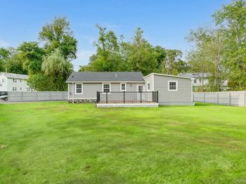 3167 Lincoln Drive