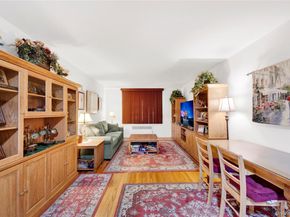 2080 Barnes Avenue 3H, Bronx NY 10462