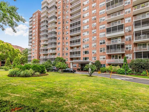 3530 Henry Hudson Parkway 9A, Bronx NY 10463