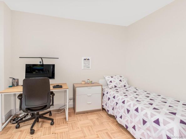 3530 Henry Hudson Parkway 9A, Bronx NY 10463
