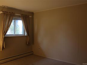 215 N Syracuse Avenue, Massapequa NY 11758
