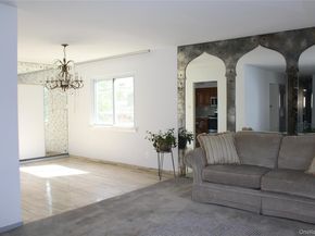 215 N Syracuse Avenue, Massapequa NY 11758