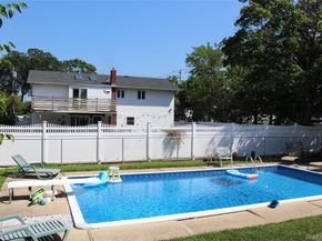 215 N Syracuse Avenue, Massapequa NY 11758