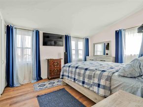 15579 Bayview Avenue, Rosedale NY 11422