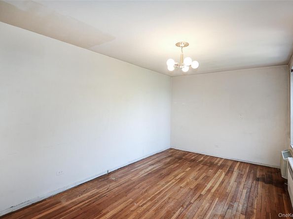 80-35 Springfield Boulevard 6F, Queens Village NY 11427