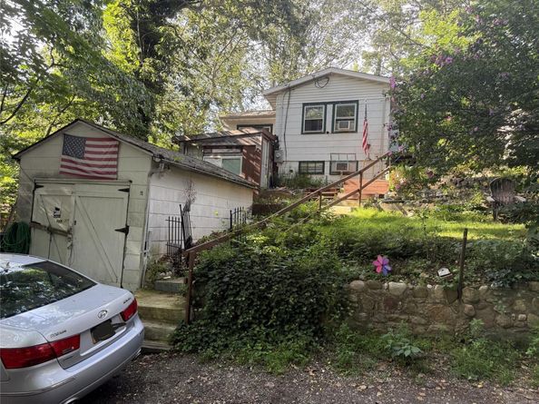 75 Brightwaters Drive, Sound Beach NY 11789