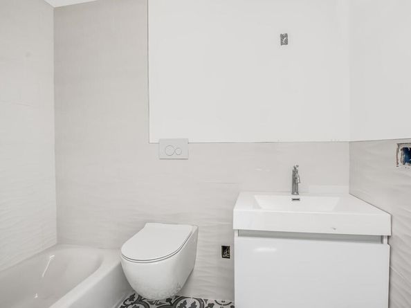65 W 2nd Street 6, Mount Vernon NY 10550