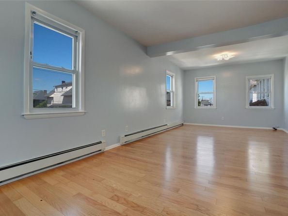 212 Beach 118th Street, Rockaway Park NY 11694