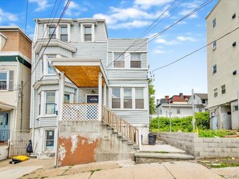 17 Lamartine Avenue