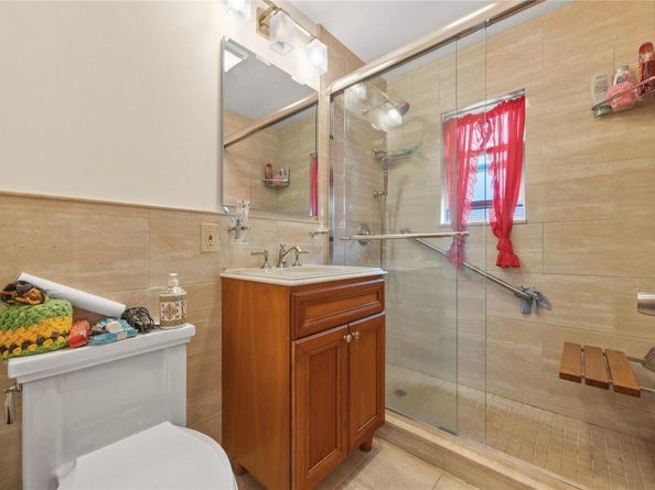 1112 Saint Lawrence Avenue Front, Bronx NY 10472